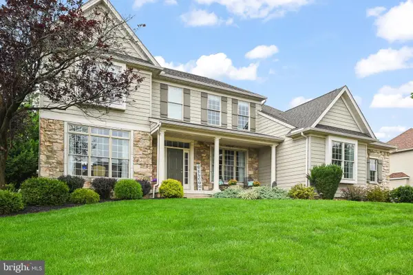 2146 Bernays Dr, YORK, PA 17404