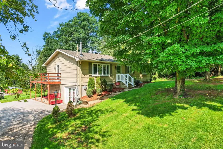 8221 Church Rd, Felton, PA 17322 - #3