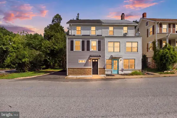 1 Pleasant Ave, NEW FREEDOM, PA 17349