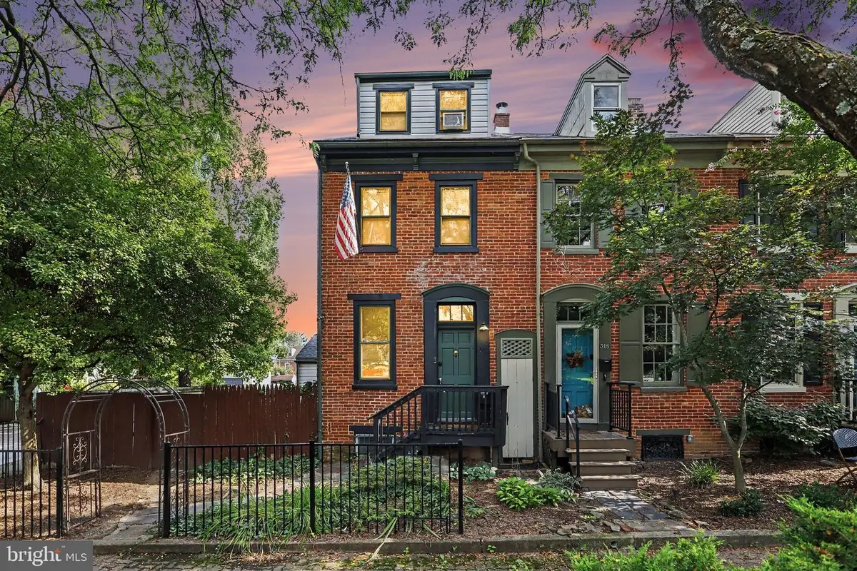 314-316 W Newton Ave, York, PA 17401 - #1