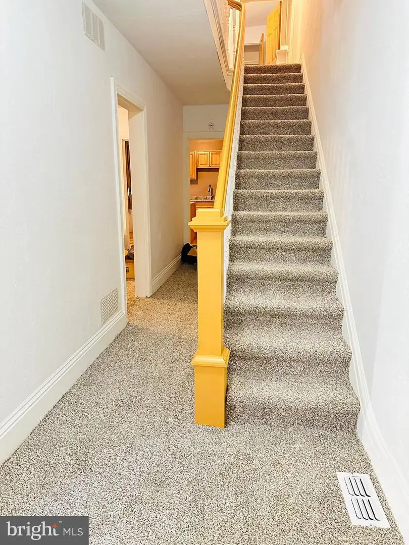 352 W Gay Ave, York, PA 17401 - #3