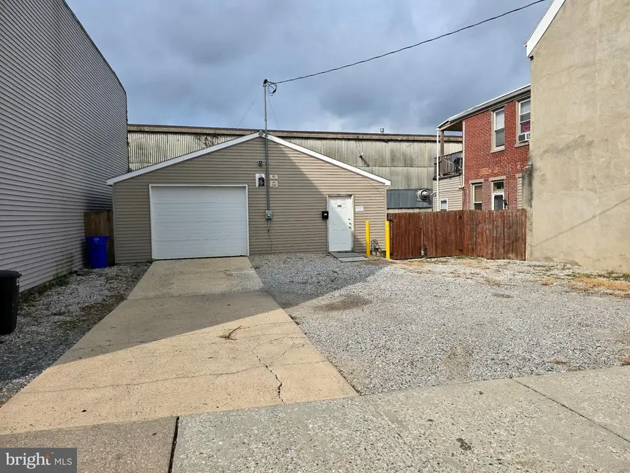 148 S Pershing Ave, York, PA 17401 - #3