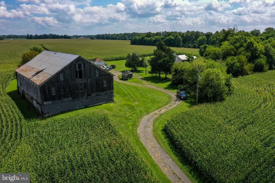 837 Big Mount Rd, Thomasville, PA 17364 - #2