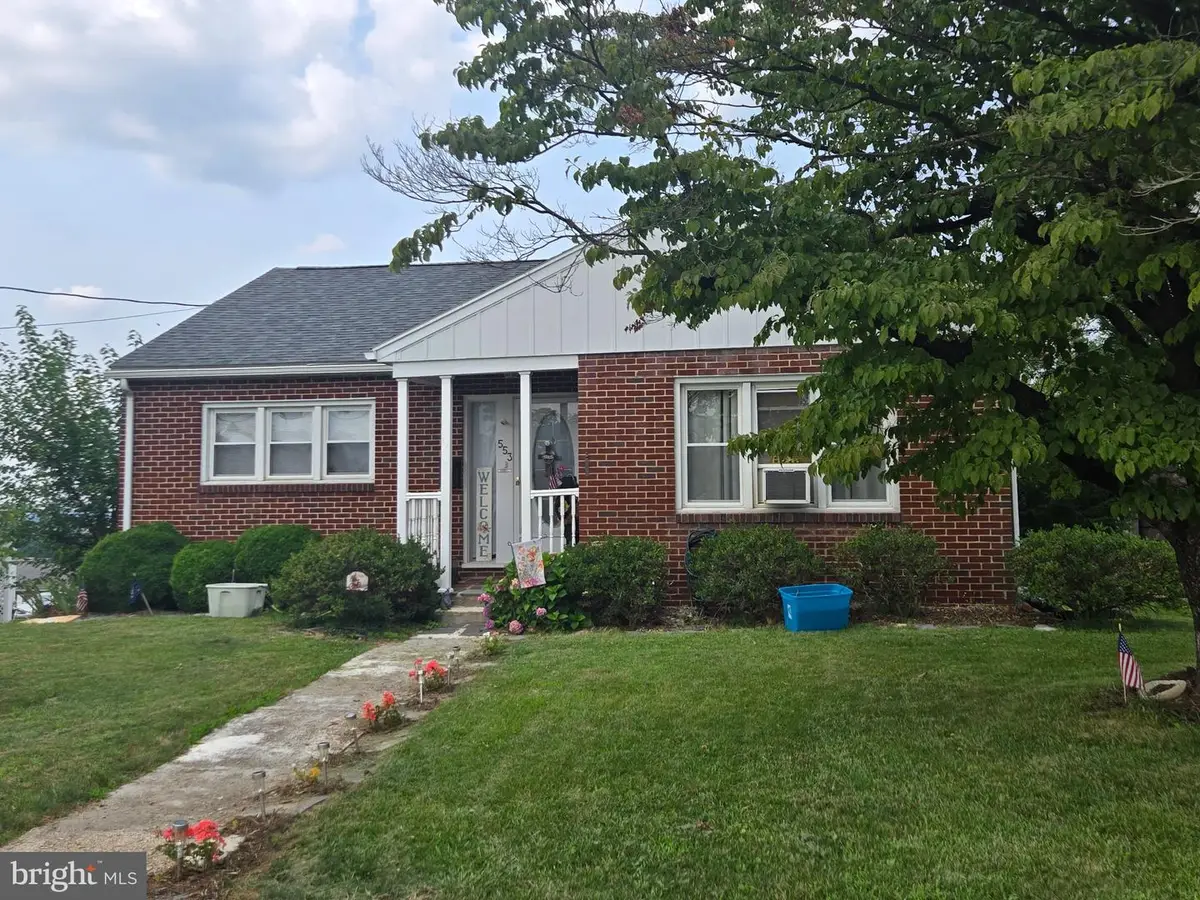 553 E Main St, Dallastown, PA 17313 - #1
