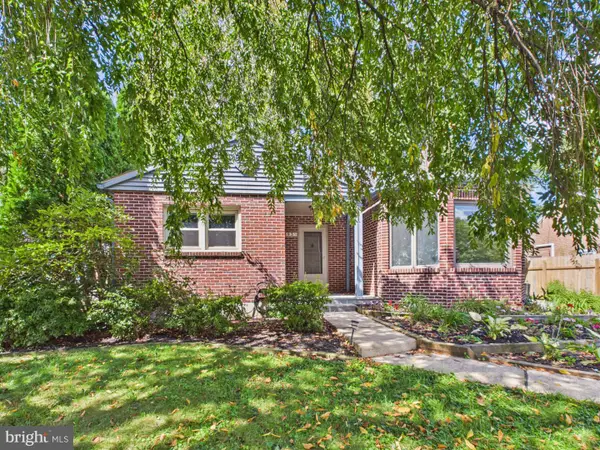 393 Waters Rd, YORK, PA 17403