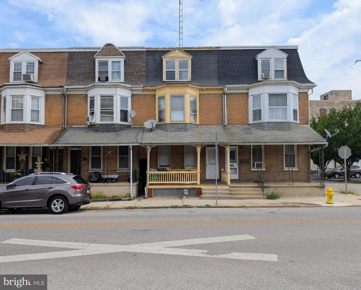 207 N Belvidere Ave, York, PA 17401 - #1
