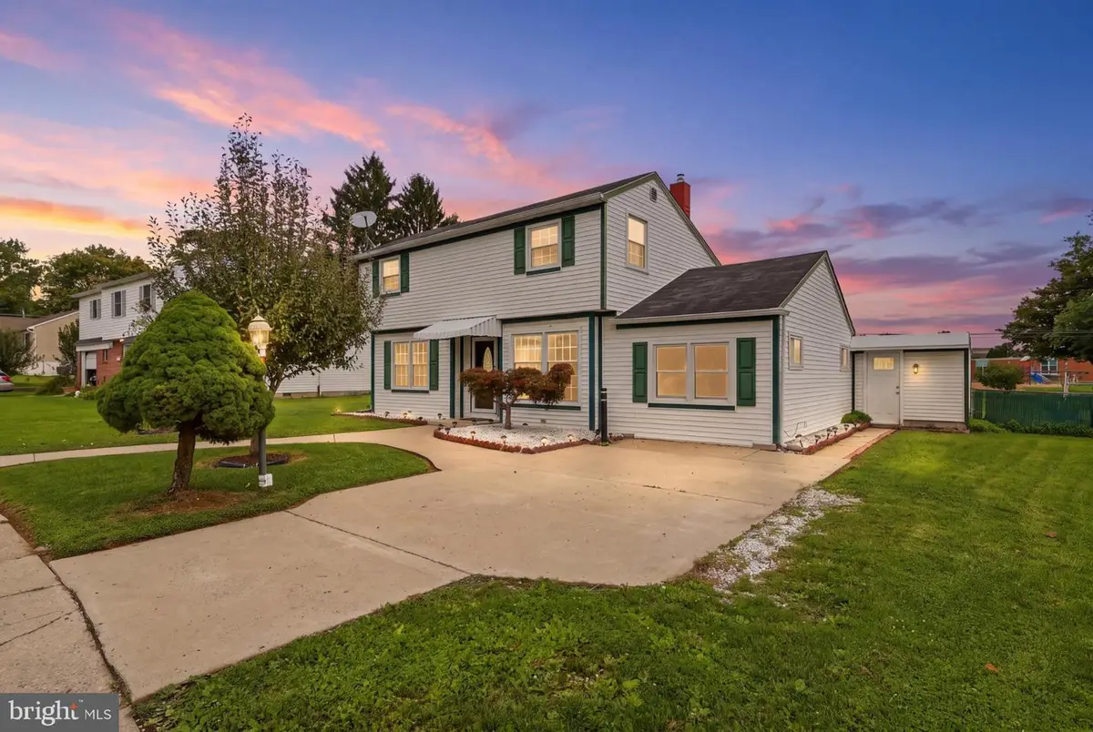 249 Heistand Rd, York, PA 17402 - #1