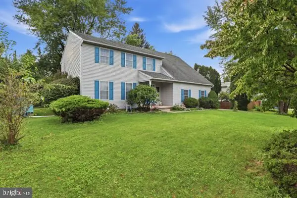 2880 Stillmeadow Ln, YORK, PA 17404