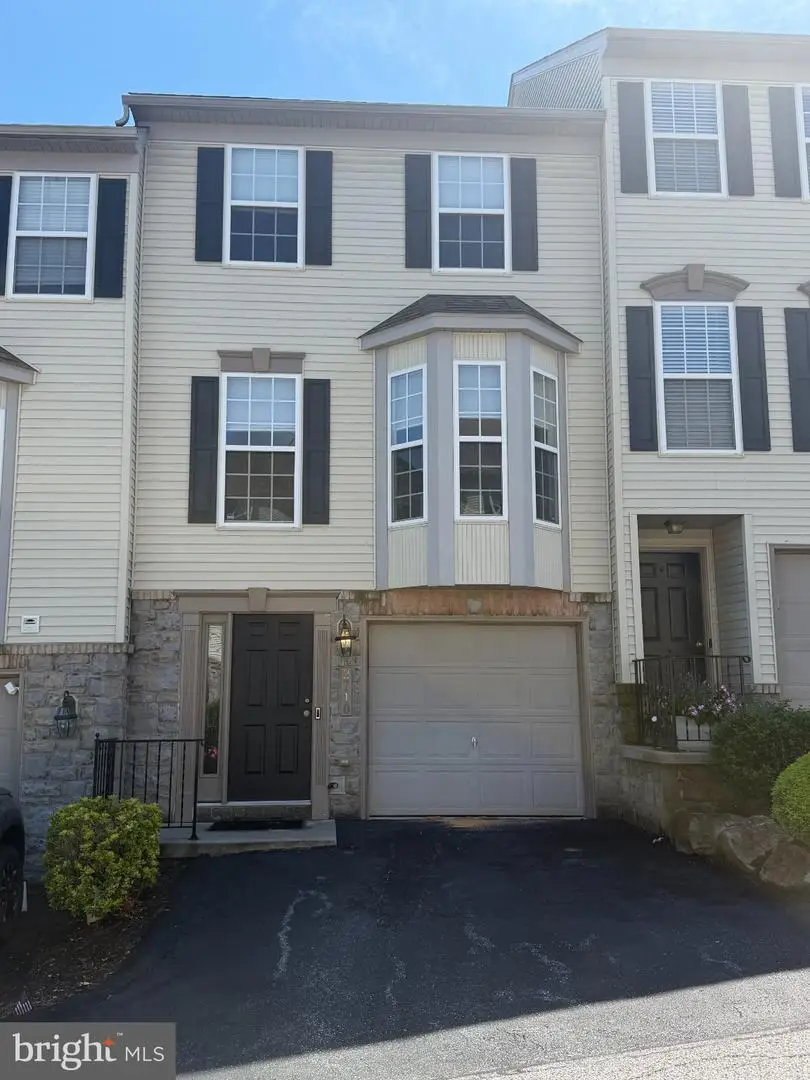 2710 Equestrian Dr, York, PA 17402 - #1