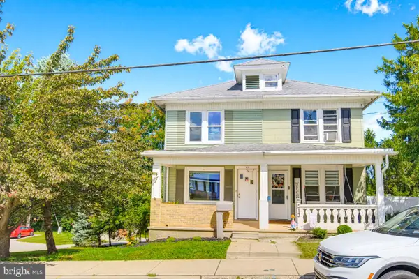 511 E Maple St, DALLASTOWN, PA 17313