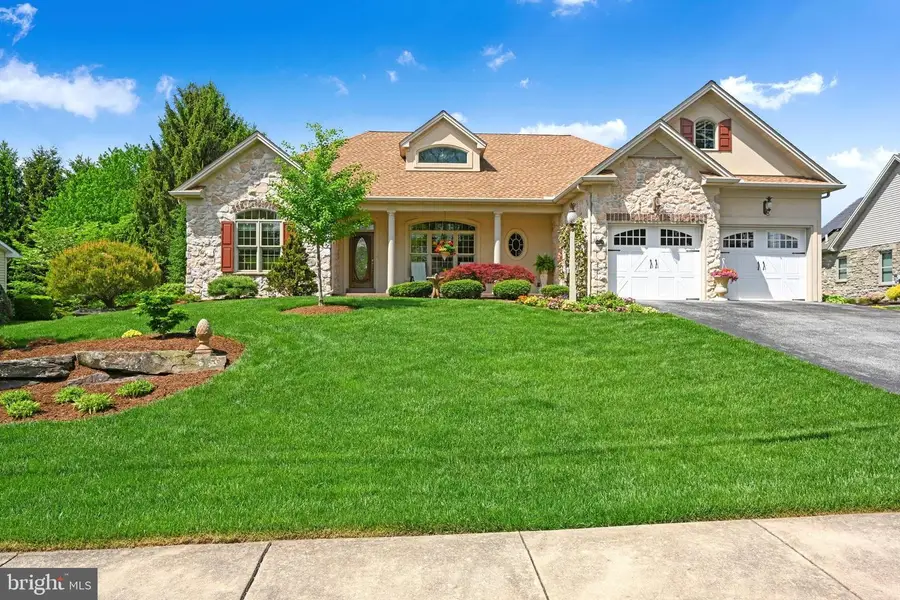 310 S Franklin St, Red Lion, PA 17356 - #3