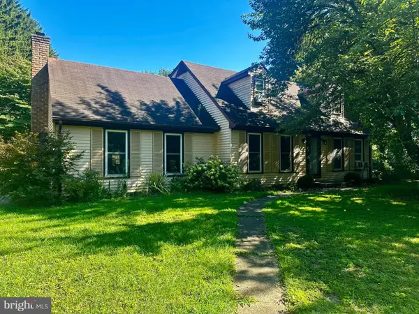 5066 Hillclimb Rd, SPRING GROVE, PA 17362