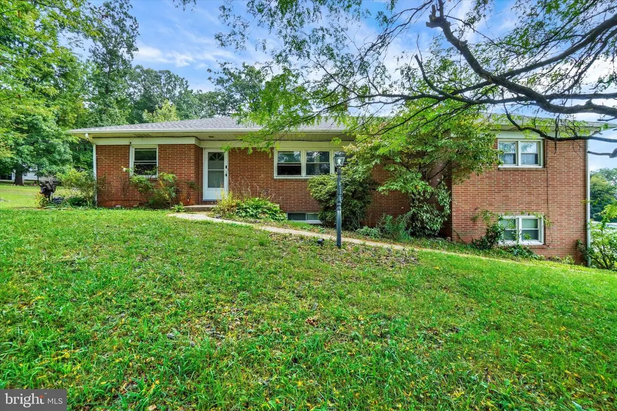 1345 Windsor Rd, Red Lion, PA 17356 - #1