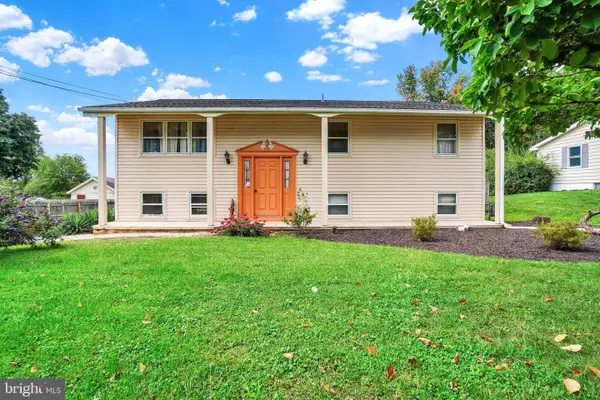 2140 Derry, YORK, PA 17408