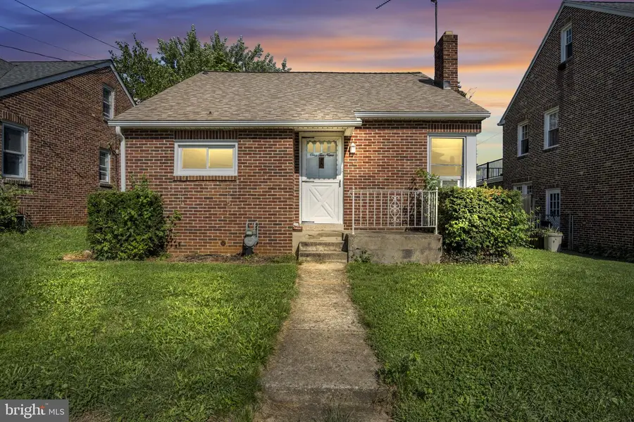 129 N Diamond St, York, PA 17404 - #2