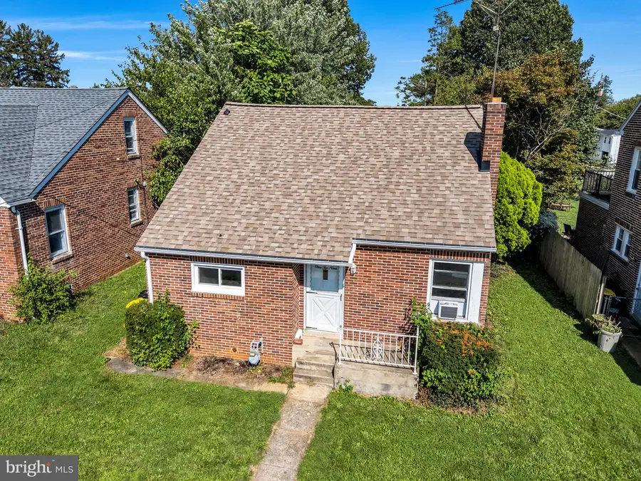 129 N Diamond St, York, PA 17404 - #3