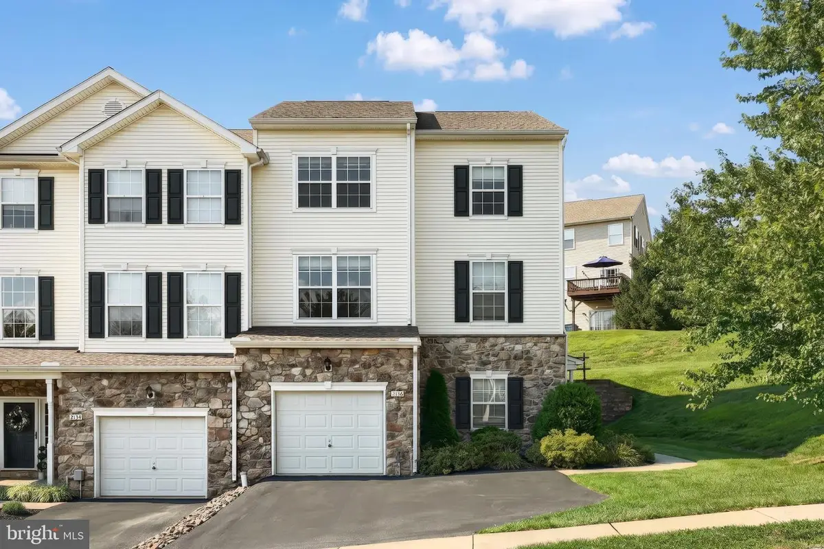 2136 Maple Crest Blvd, York, PA 17406 - #1