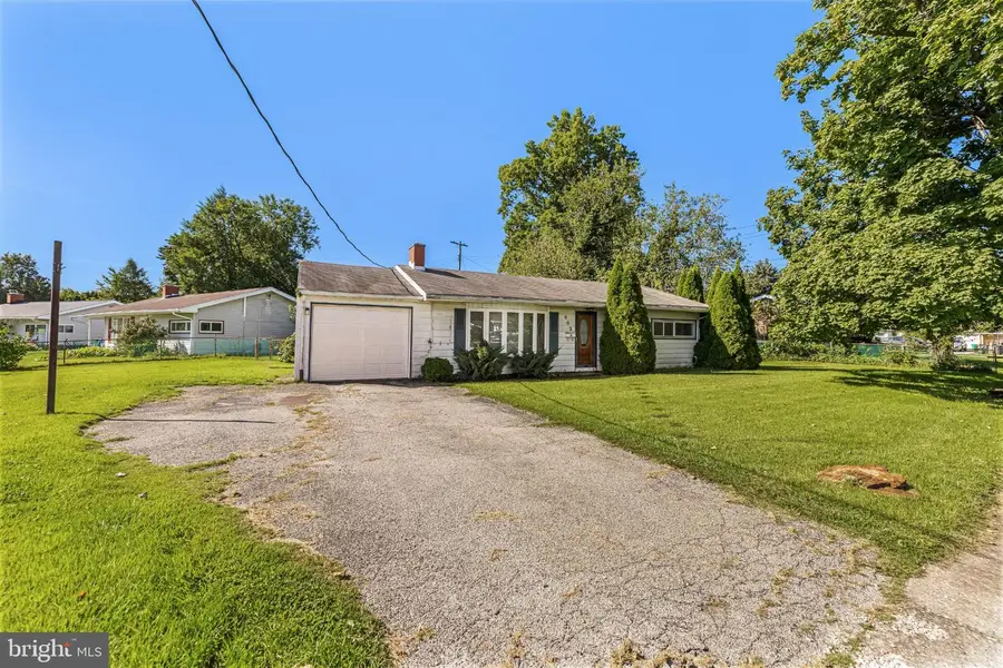 802 Richwill Ln, York, PA 17404 - #2