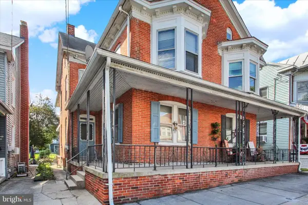 46 N Water St, SPRING GROVE, PA 17362