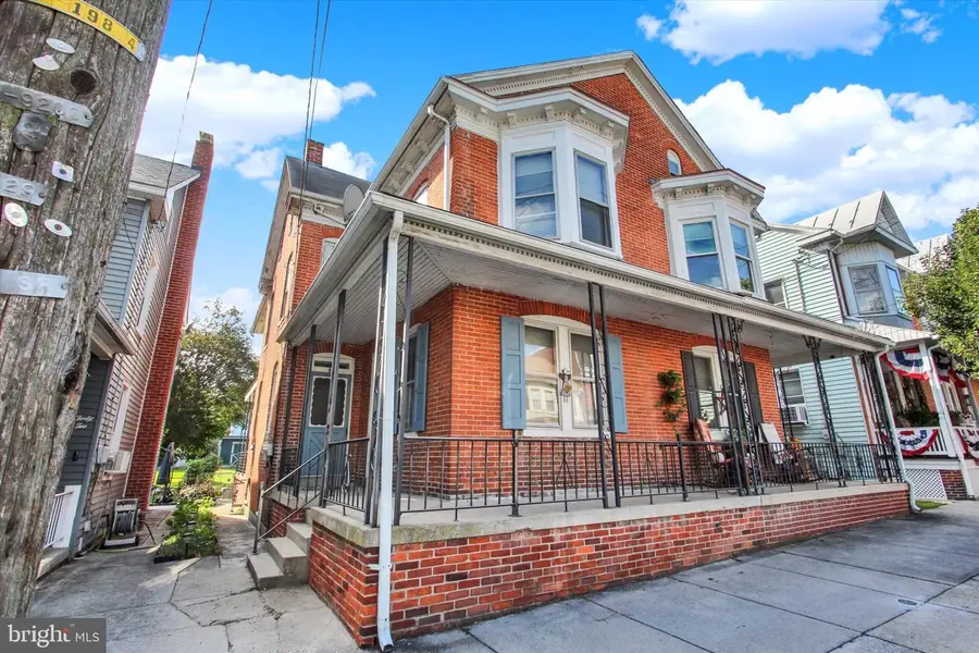 46 N Water St, Spring Grove, PA 17362 - #2