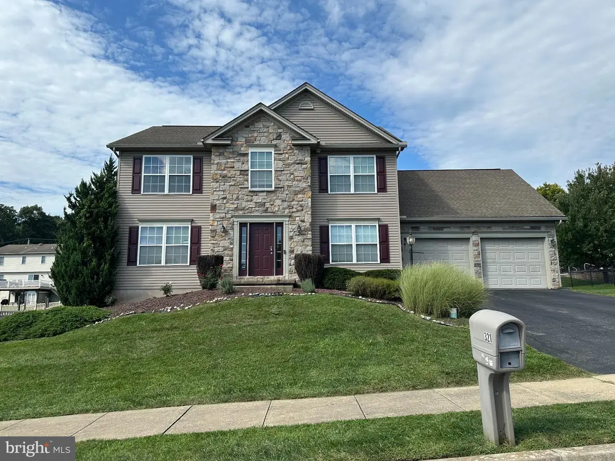 321 Braddock Dr, Etters, PA 17319 - #1