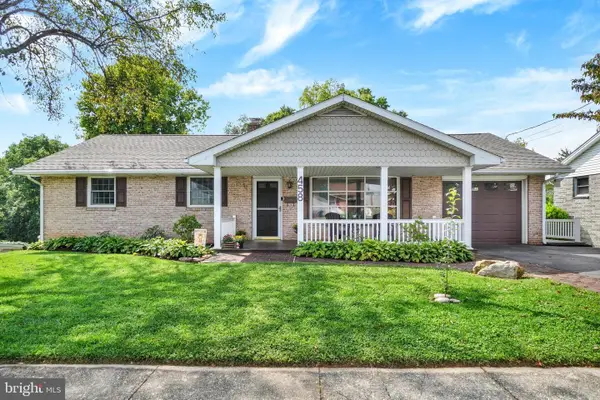 458 Arnold Ln, YORK, PA 17406