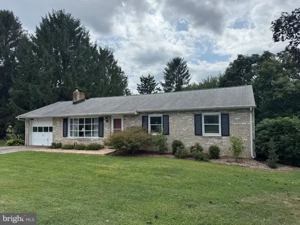 112 Freedom Ave, NEW FREEDOM, PA 17349