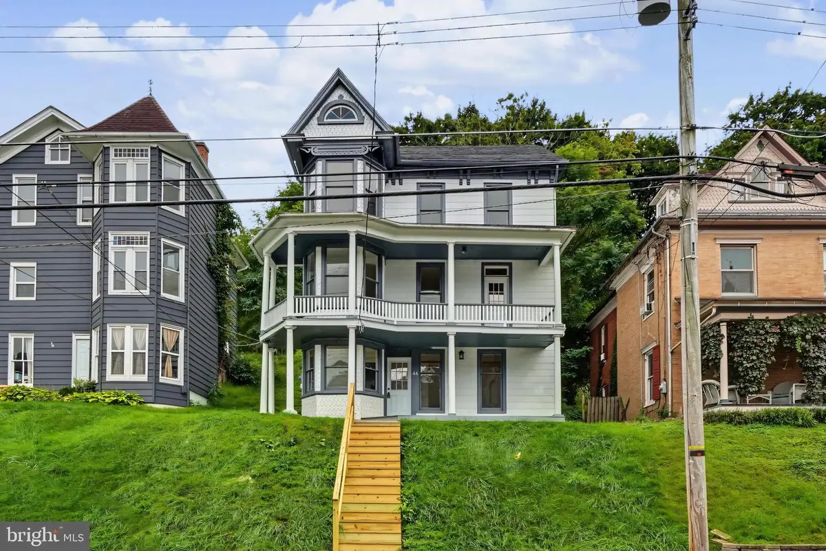 44 Hanover St, Glen Rock, PA 17327 - #1