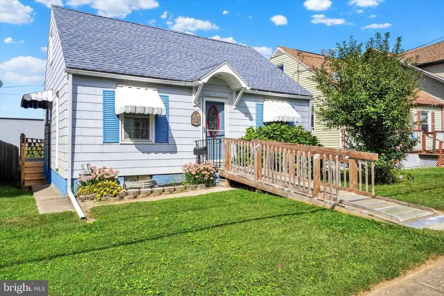 1335 E Prospect St, York, PA 17403 - #2