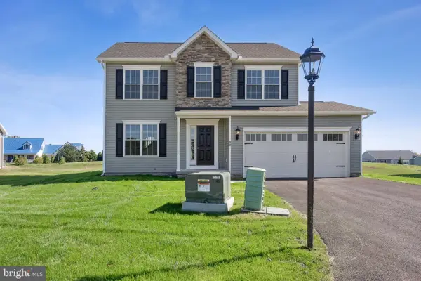 34 Friar Rd #46, YORK, PA 17408