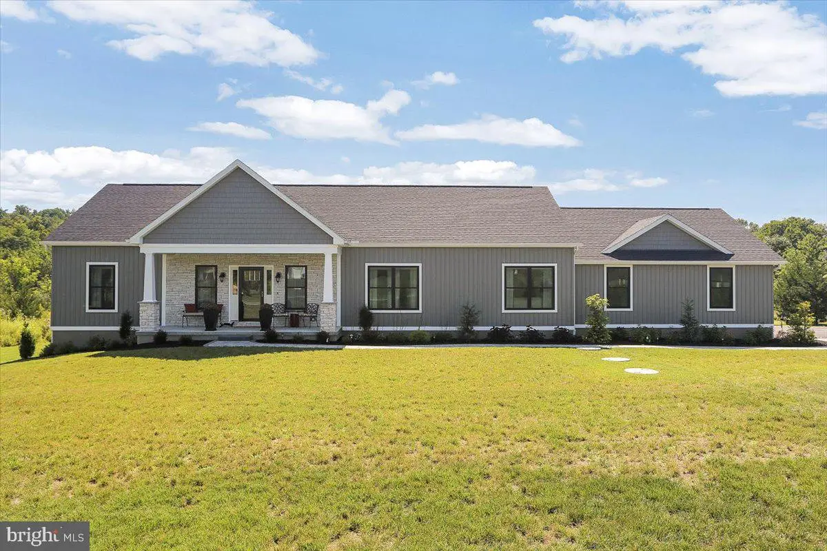 450 Thundergust Mill Rd, Wellsville, PA 17365 - #1