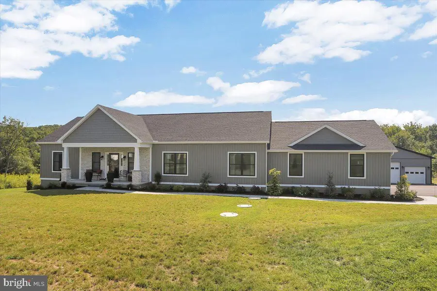 450 Thundergust Mill Rd, Wellsville, PA 17365 - #2