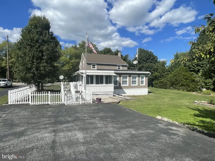 4574 E Berlin Rd, Thomasville, PA 17364 - #3