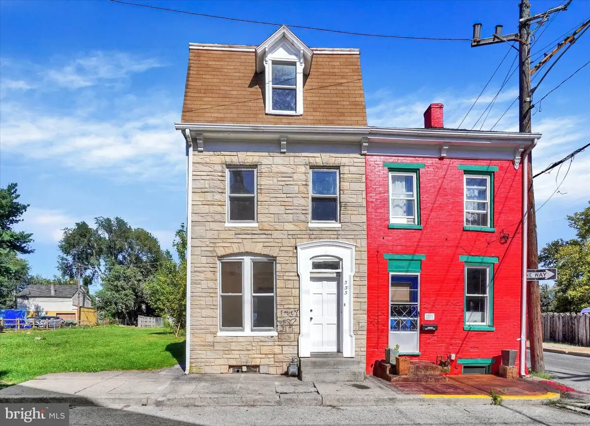 555 Mckenzie St, York, PA 17401 - #1