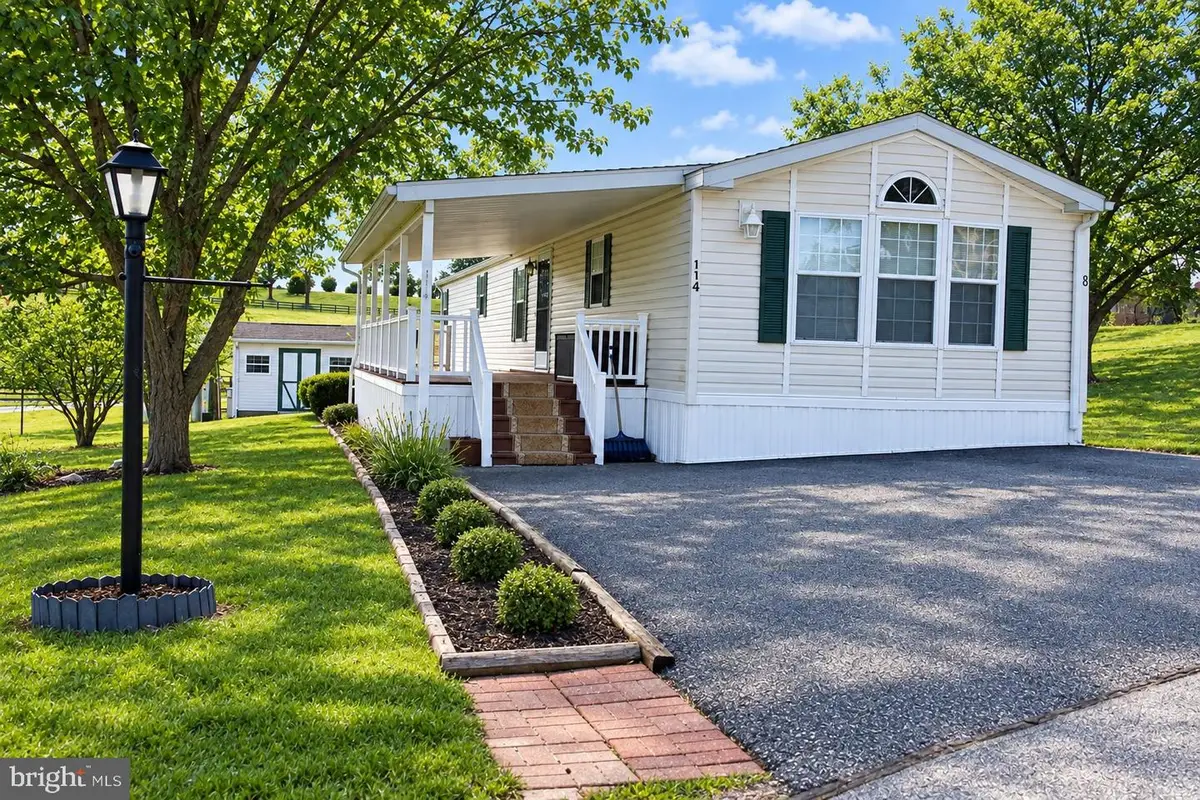 114 Lisa Cir, York, PA 17406 - #1