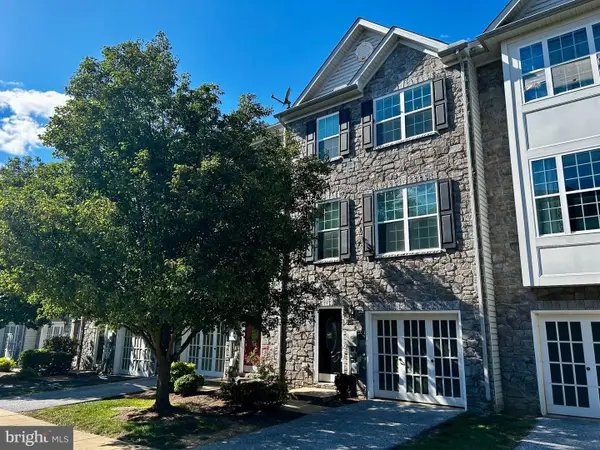 1237 Stonehaven Way, YORK, PA 17403