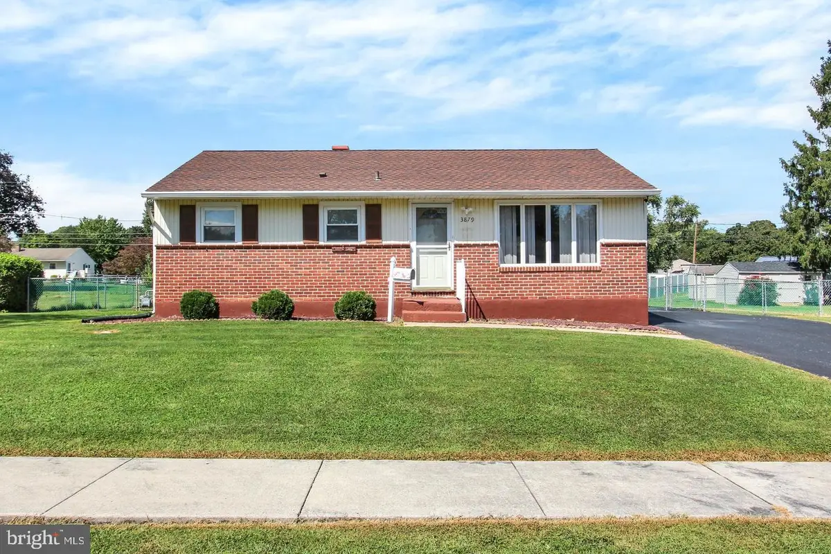 3879 Oakleigh Dr, York, PA 17402 - #1