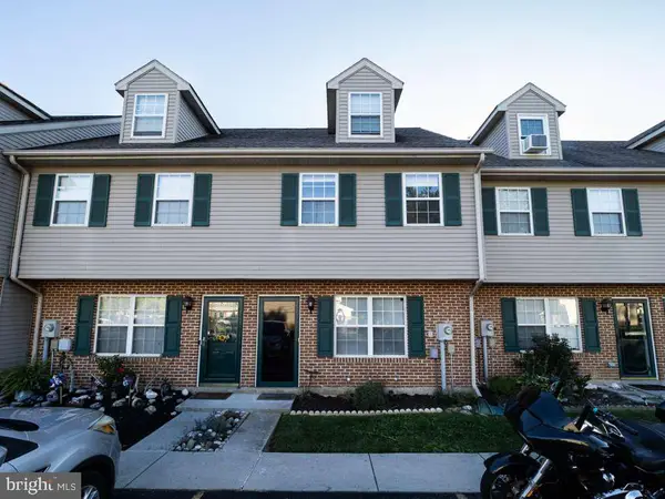 110 Orchard Ln #6, HANOVER, PA 17331