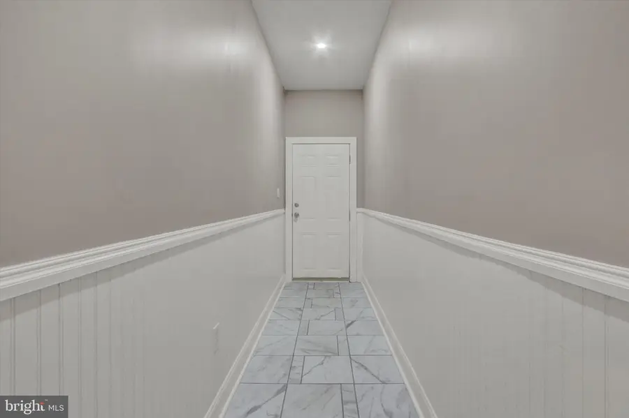 570 W Princess St, York, PA 17401 - #2