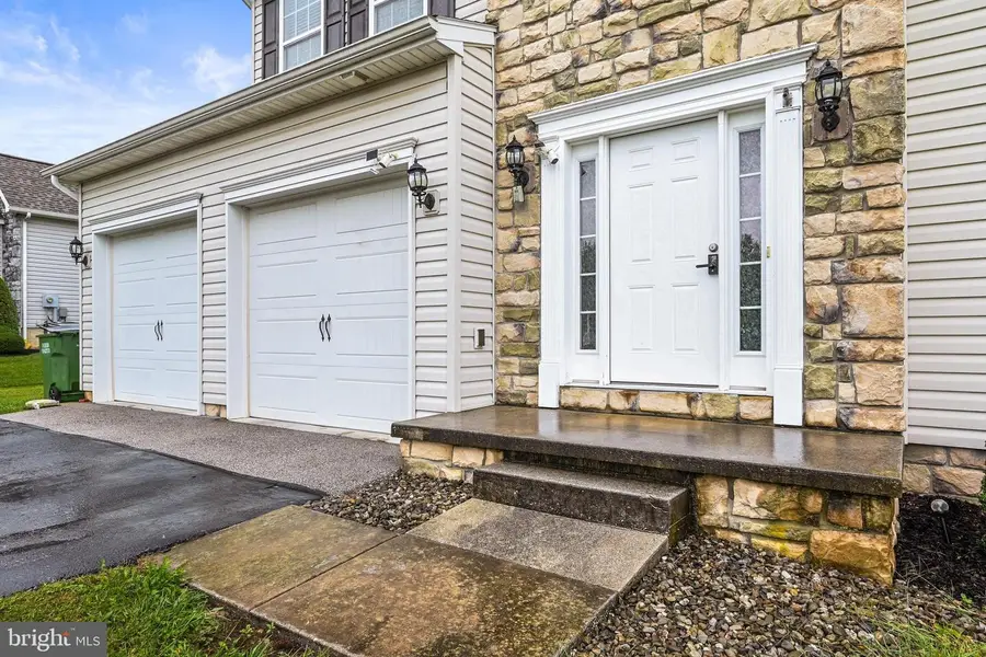 357 Joshua Dr, Hanover, PA 17331 - #3