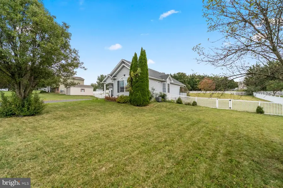 440 Sunset Dr, Hanover, PA 17331 - #3