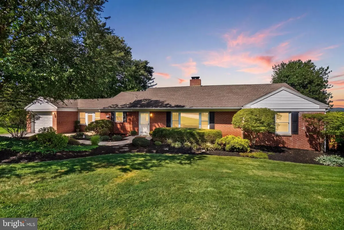 3 Windemere Ct, York, PA 17402 - #1