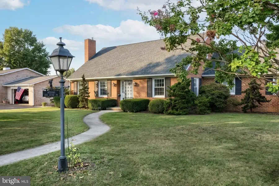 360 Grant Dr, Hanover, PA 17331 - #2