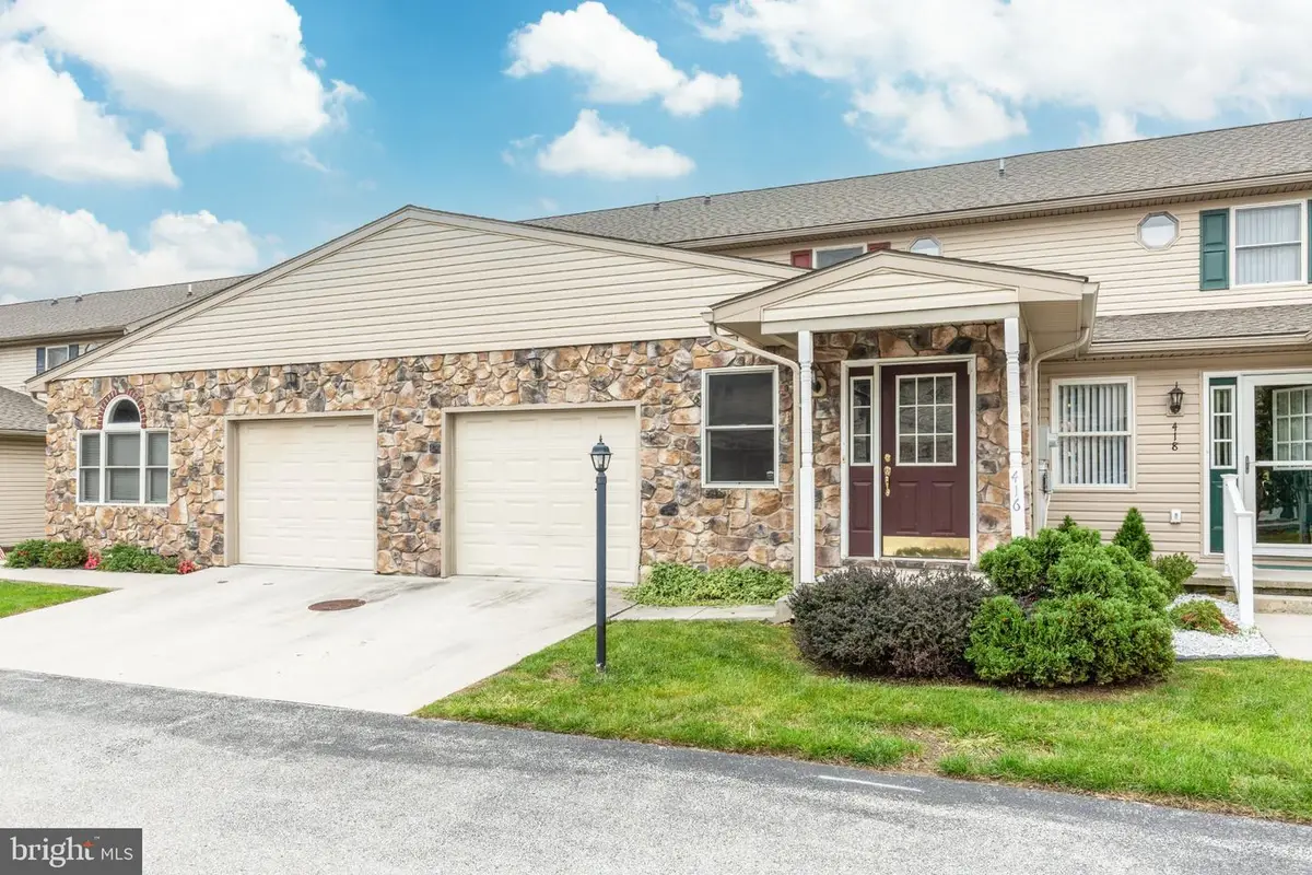 416 Springbrook Ct, Hanover, PA 17331 - #1