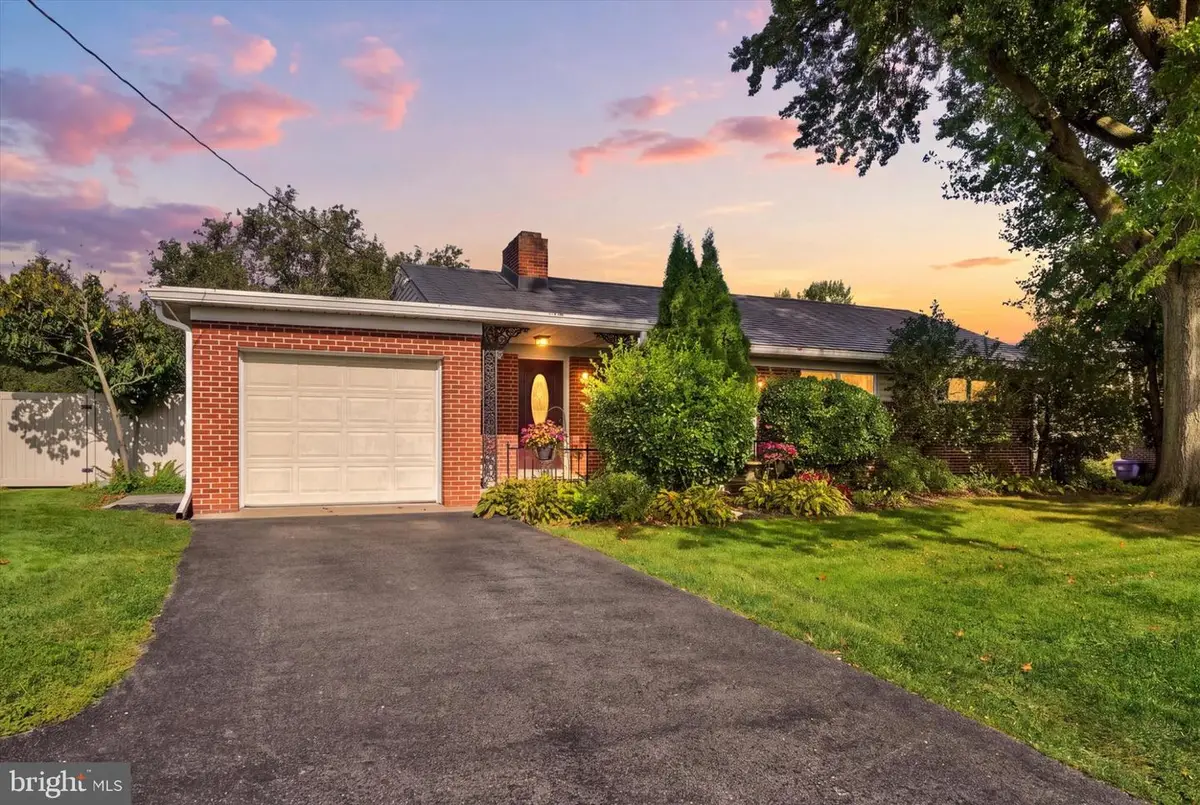 111 Indian Rock Dam Rd, York, PA 17403 - #1