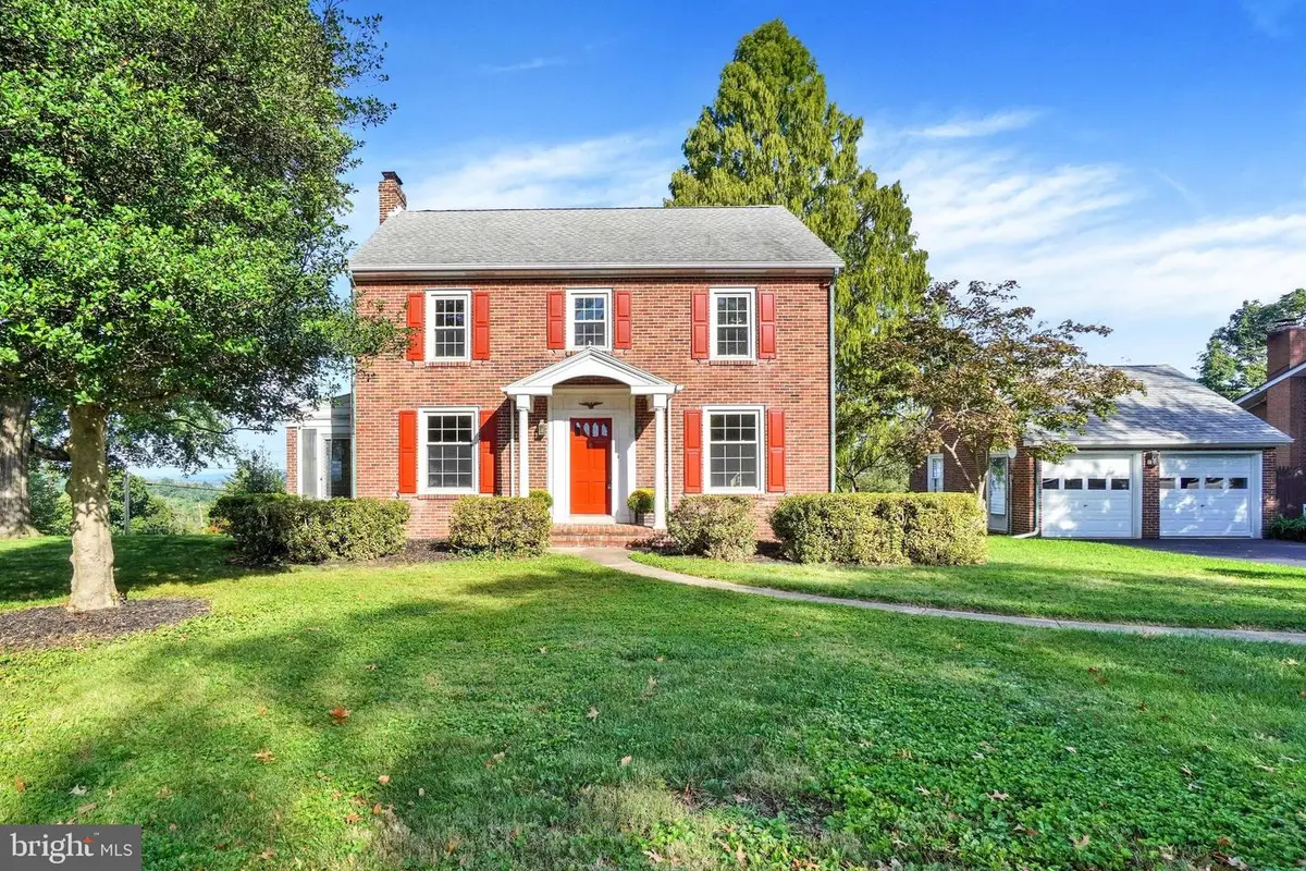 303 Edgehill Rd, York, PA 17403 - #1