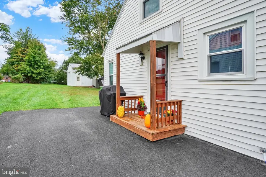 1820 Powder Mill Rd, York, PA 17402 - #2