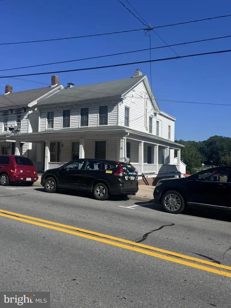 22 W Main St, Windsor, PA 17366 - #2