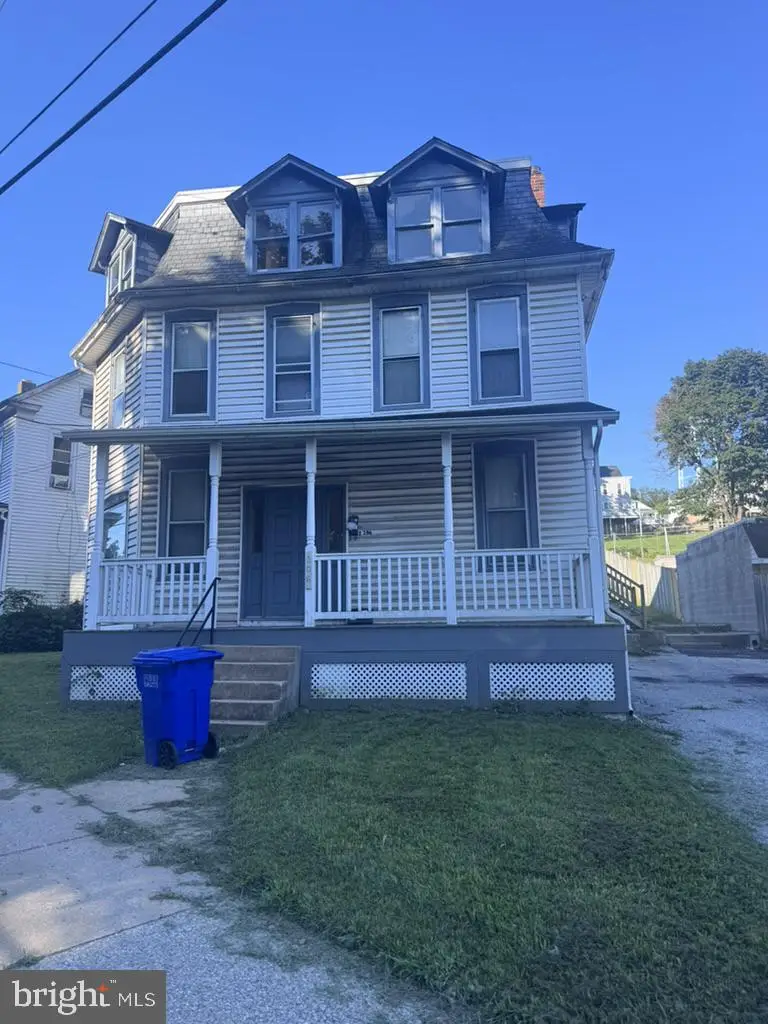 106 S Main St, Yoe, PA 17313 - #1