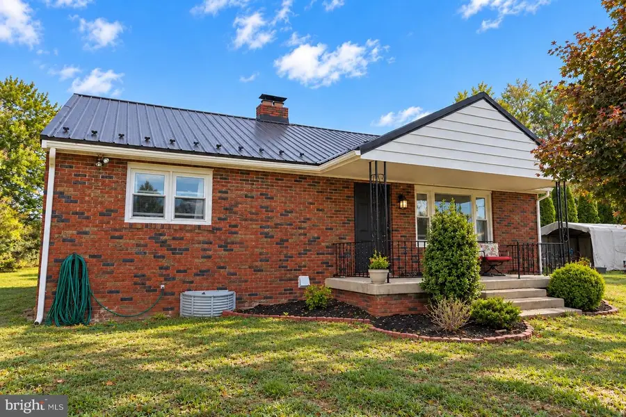 233 Manor Rd, Red Lion, PA 17356 - #3